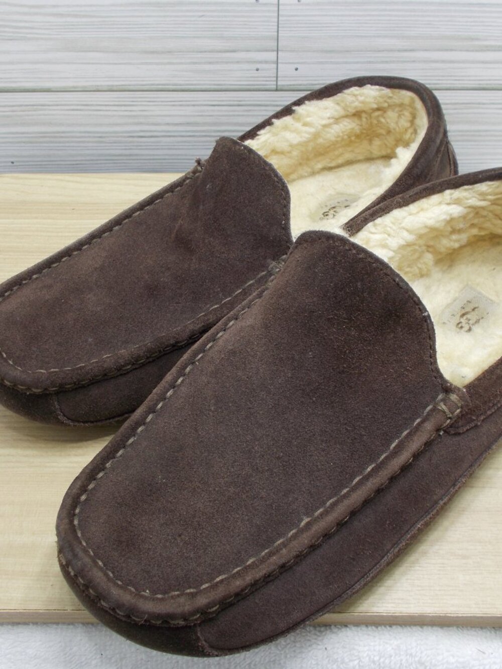 UGG Ascot 5396 Brown Suede Leather Men's Fur Lined 5396 Size 10